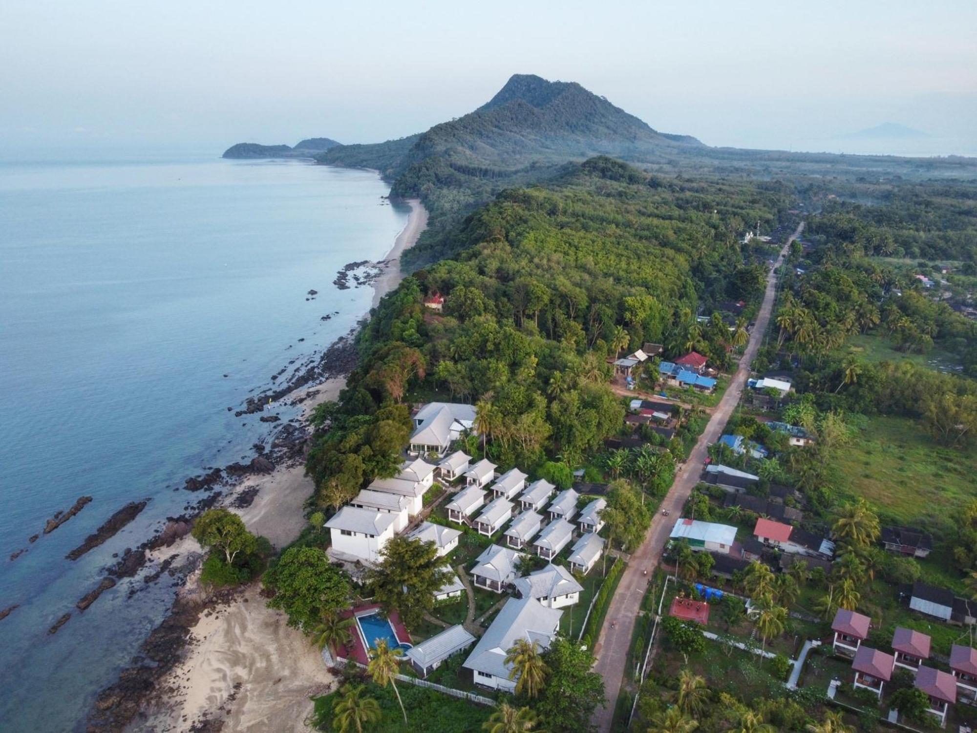 Horizon Beach Resort Koh Jum Extérieur photo