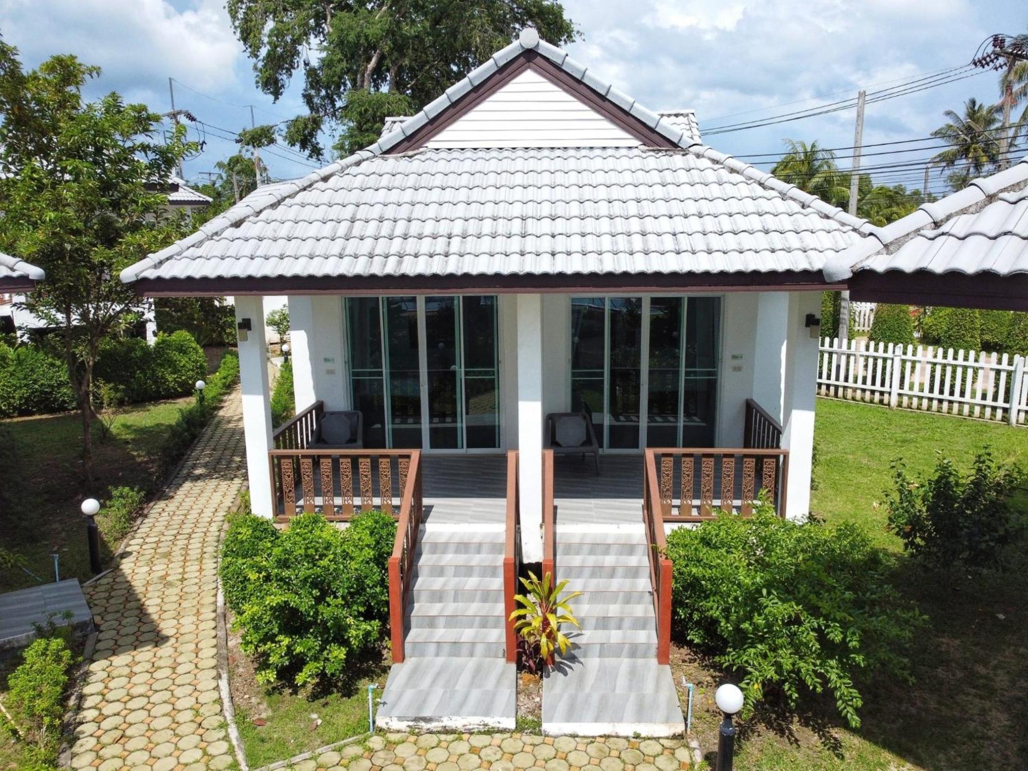 Horizon Beach Resort Koh Jum Extérieur photo