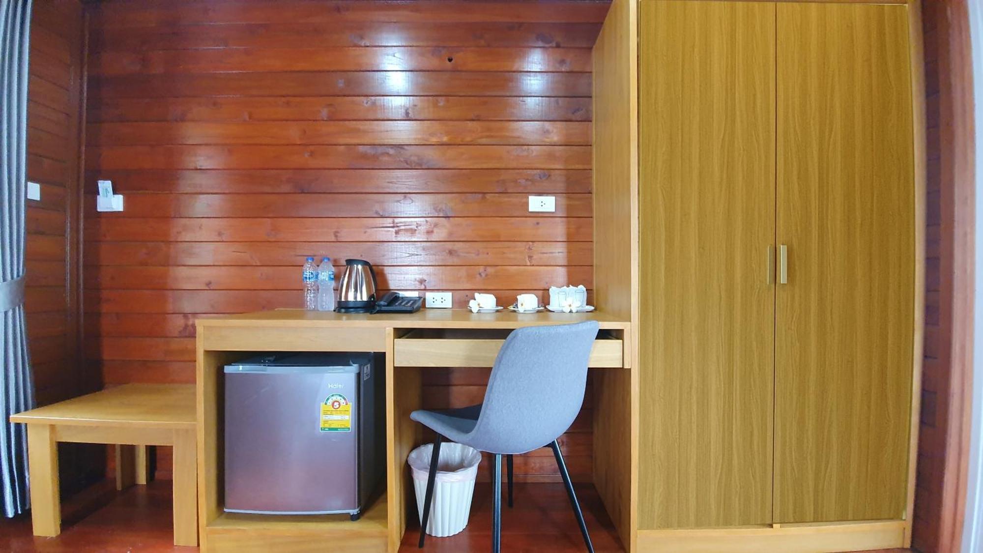 Horizon Beach Resort Koh Jum Chambre photo