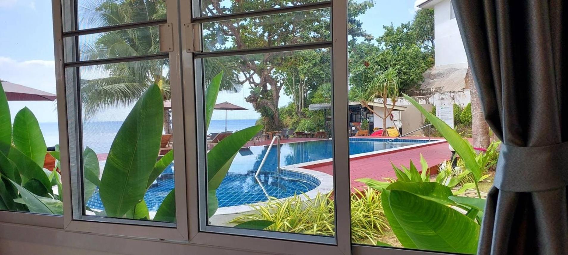Horizon Beach Resort Koh Jum Extérieur photo